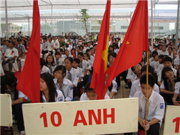Thi vào lớp 10 tại Hà Nội: Học sinh gồng mình ôn Ngoại ngữ