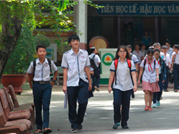 Hơn 15.000 học sinh Sài Gòn rớt lớp 10 công lập sẽ học ở đâu?