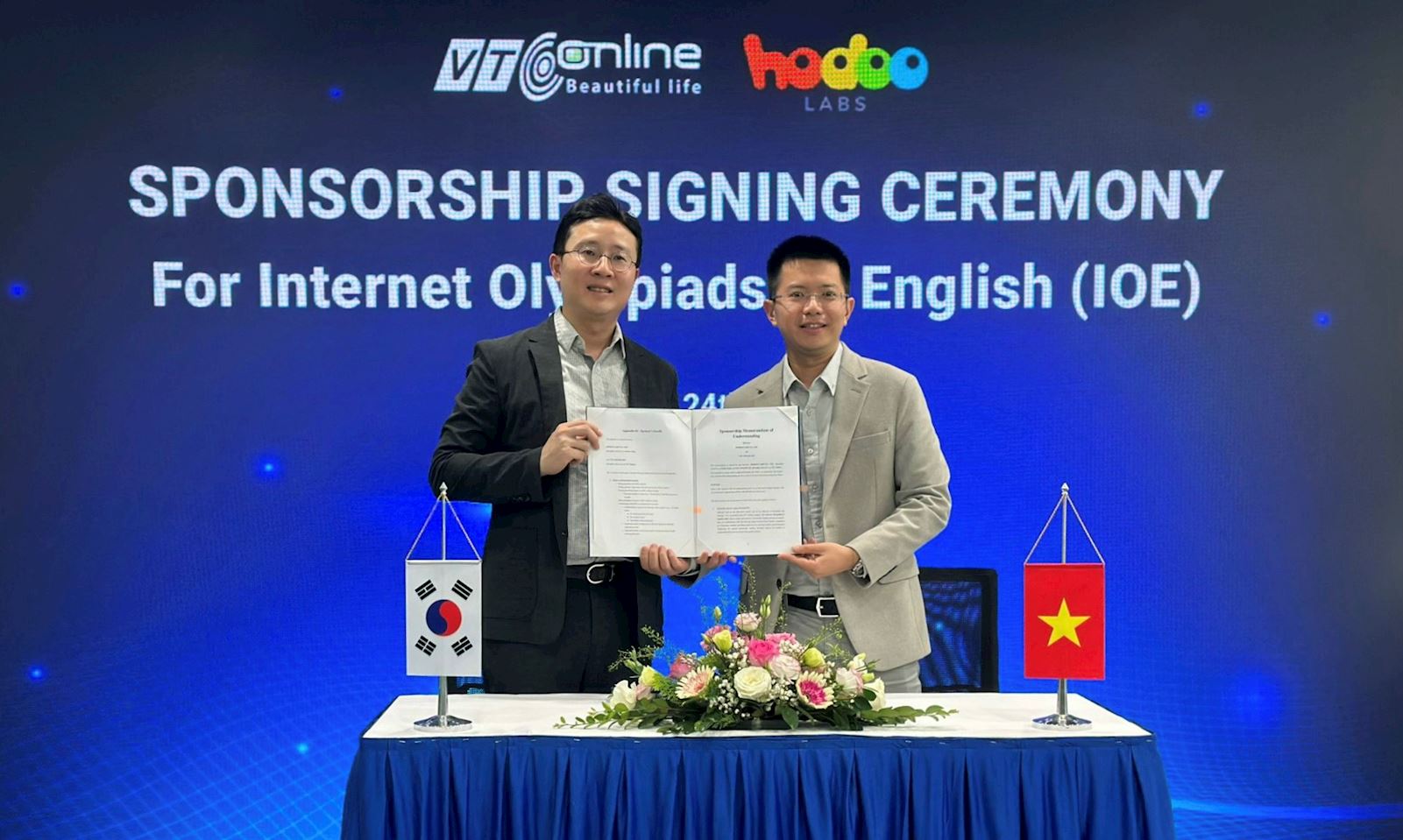 Hodoo Labs và VTC Online ký kết tài trợ cuộc thi tiếng Anh trên Internet (IOE)