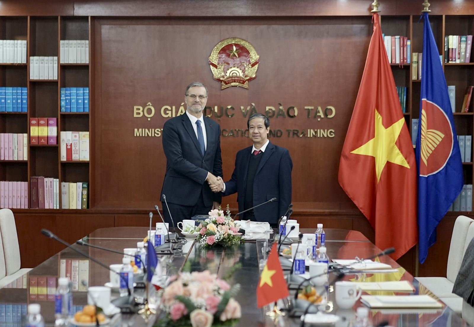 Thúc đẩy ký kết thoả thuận mới về hợp tác giáo dục - đào tạo Việt Nam và Pháp