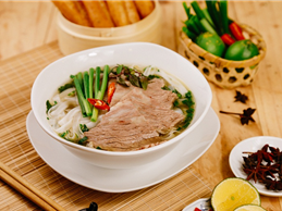 Lăng kính Việt Nam: Điểm danh 9 món ăn nhất định phải thử